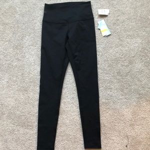 New with tags, black Zella live in leggings